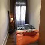 提督公寓酒店 2*
