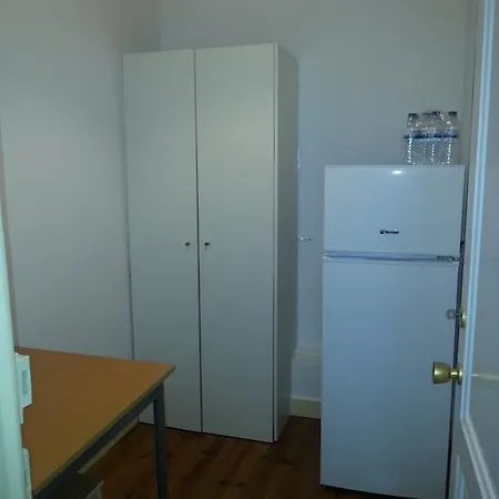Residencia Almirante Pensión Lisboa
