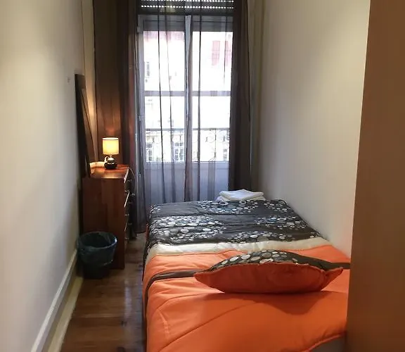 레지덴시아 아우미란츠 2*