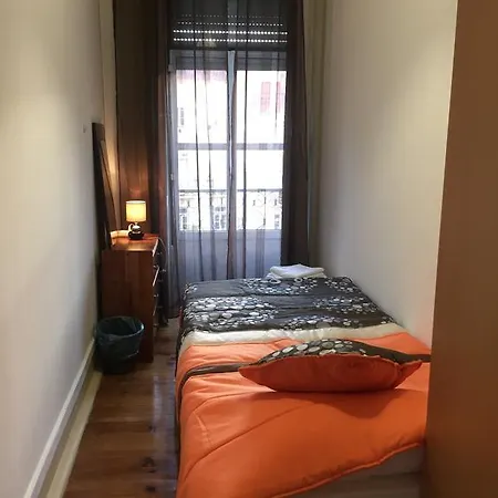 레지덴시아 아우미란츠 2*